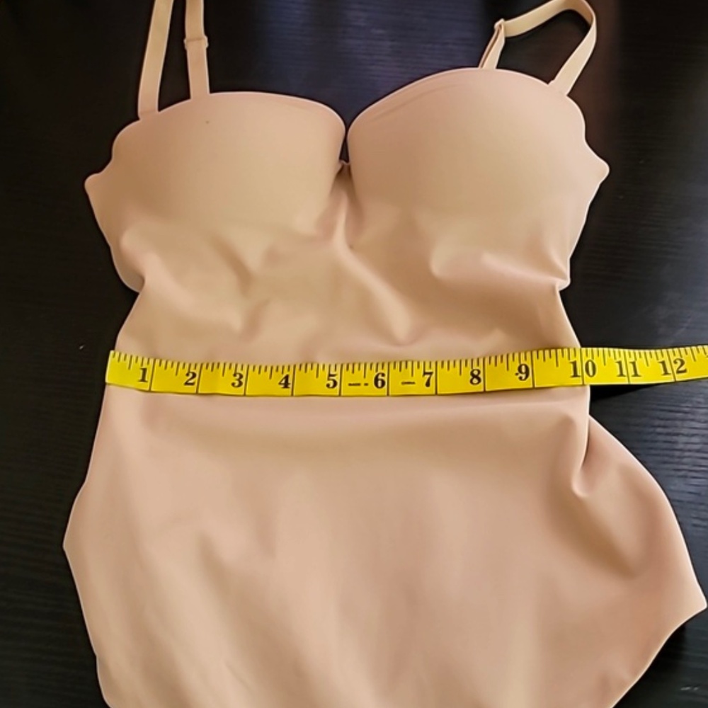 WOLF Women's Nude Top
